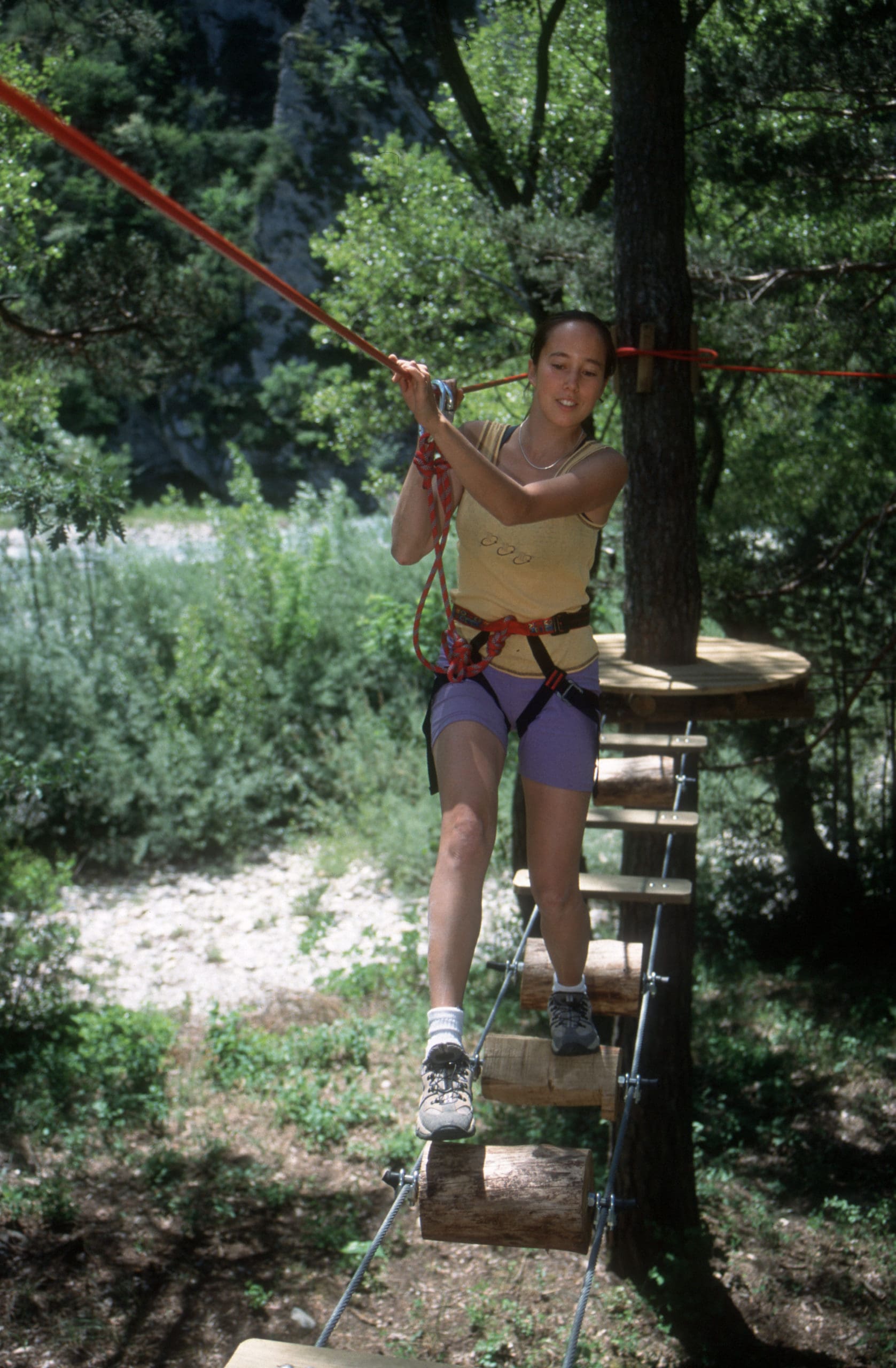 Parcours jeune fille accrobranche